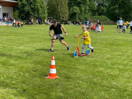 350760917_196696309540565_7362053733247603358_n