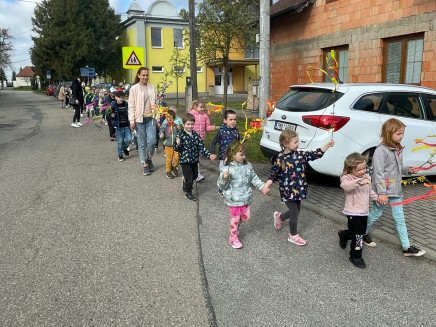 f6f469bd-f9ac-44c6-bb08-b3e18b80c09a