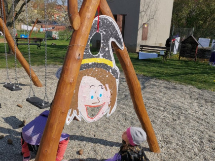 279850529_391846576168077_7464764277295096514_n