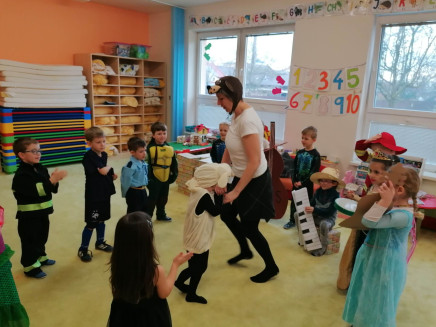 334974611_912368003133741_1038289977856576121_n