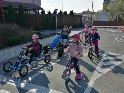 342646575_200317539460226_3180139448797765126_n