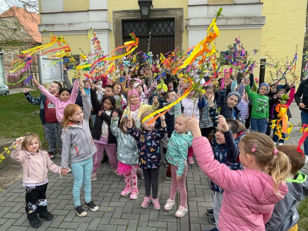 24b16a64-1052-4222-9368-c124e9d92251