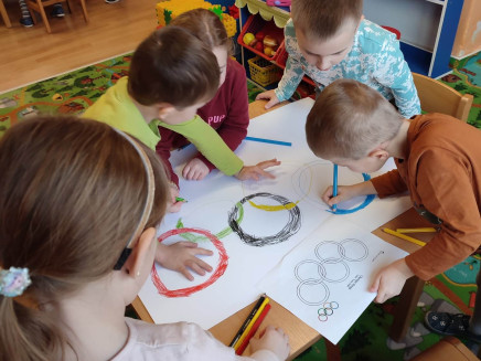 325598652_429266726030933_3974423356168797459_n