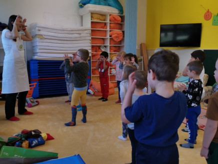 279914445_1700655006950918_7519316711298038176_n