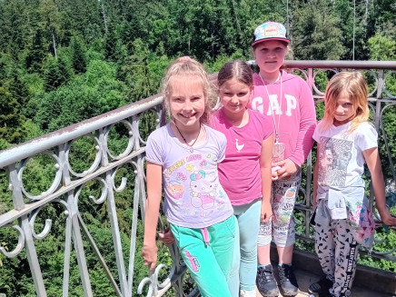 5FF8A8C7-4604-45A5-A584-D7E1A7844032