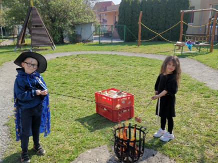 279952536_1220755872079038_8024413653848589270_n