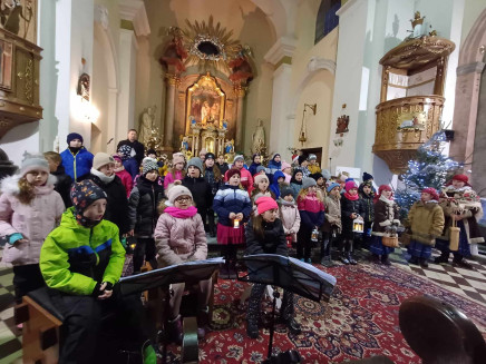 410146588_900235341306822_1910611260492349640_n