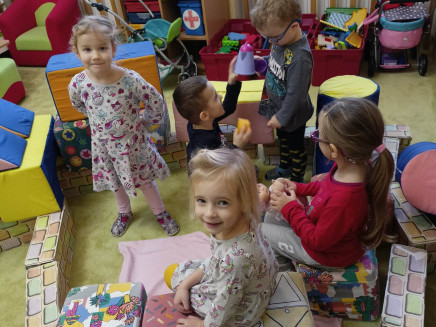 326506723_1766928510374557_3132161741014487677_n