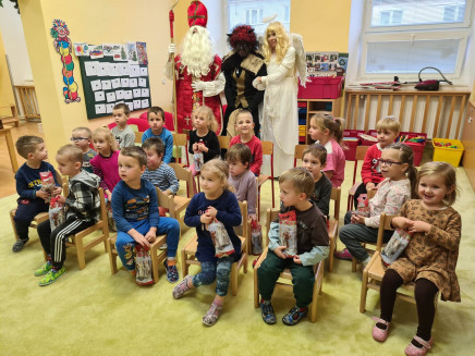 317151472_1071528947577946_1573308944580739237_n